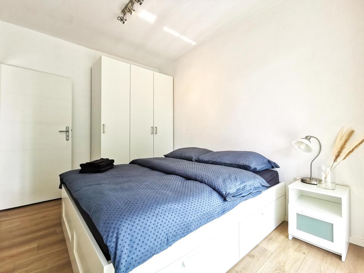 Matejki ~ Self Check-in 24 ~ Parking Apartment
