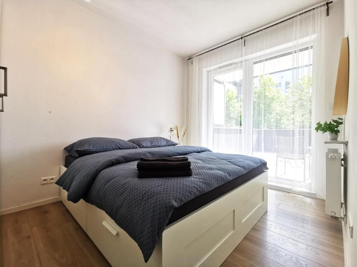 Matejki ~ Self Check-in 24 ~ Parking Apartment